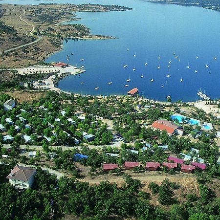 Camping De Cervera De Buitrago Exterior photo