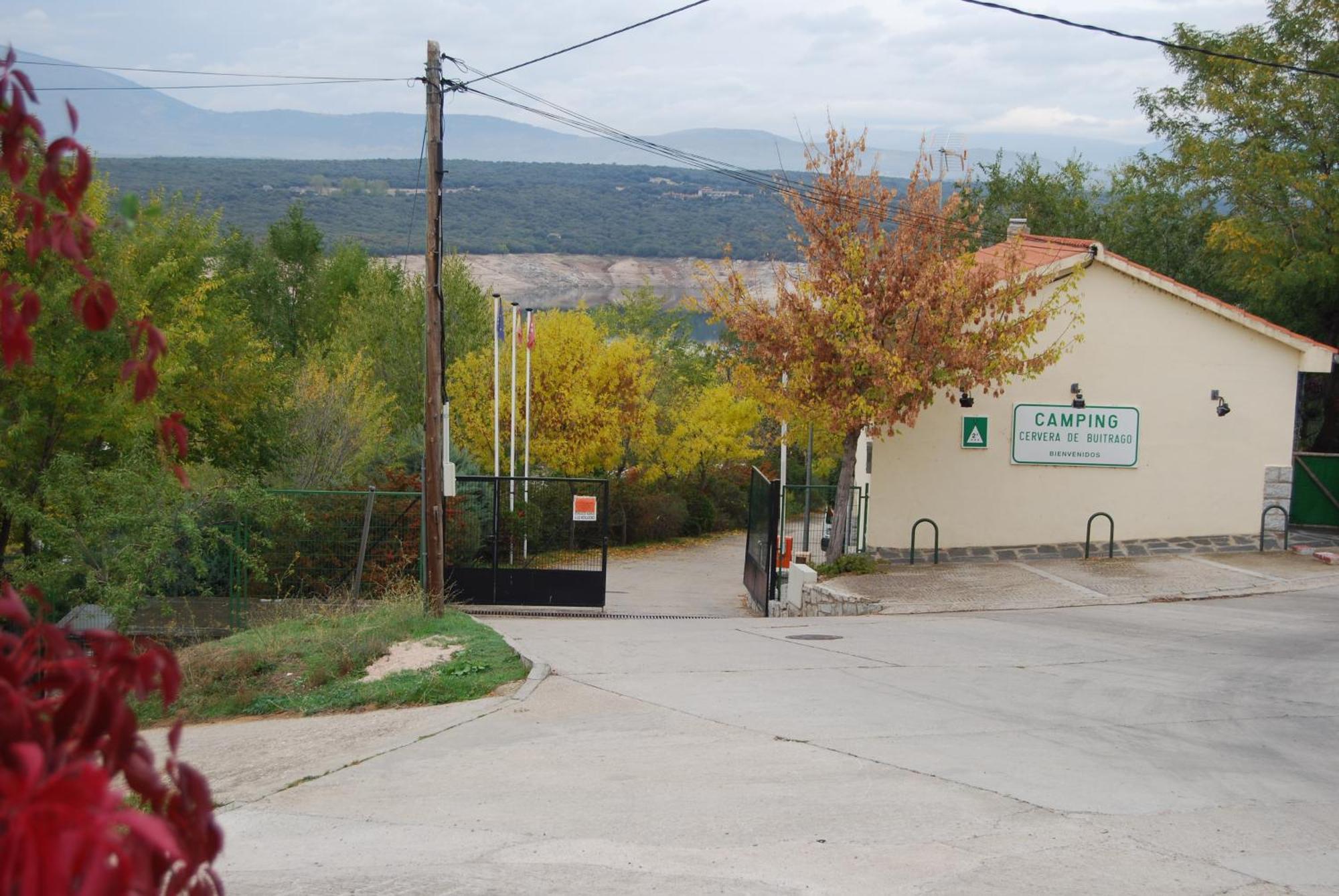 Camping De Cervera De Buitrago Exterior photo